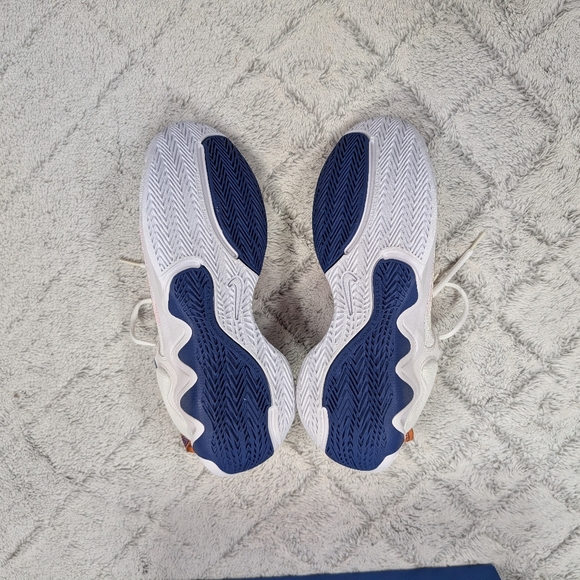 Nike Giannis Immortality 2 White Silver Blue Basketball Shoes Mens 9.5 New - Picture 7 of 8